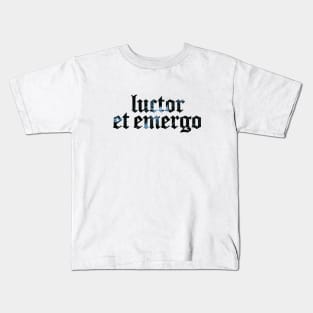 Luctor Et Emergo - I Struggle And Emerge Kids T-Shirt